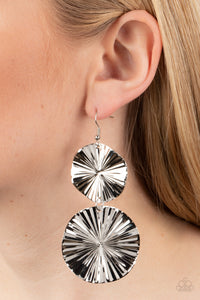 Paparazzi Accessories In Your Wildest FAN-tasy - Silver